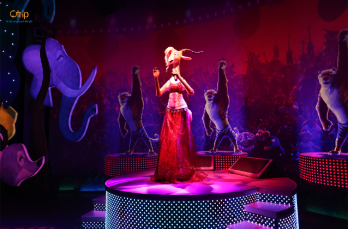 Sân khấu thú vị ở Zootopia Land